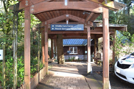 Covered walkway connecting the Nature & Interpretive Center and the Wildlife Care Center