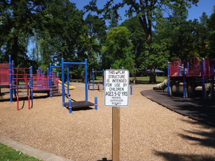Playground with bark chip surface – rubber matting under some elements – for youth 5-12 years Playground with bark chip surface – rubber matting under some elements – for youth 5-12 years