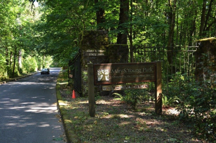 Entrance to Mary S Young Park Entrance to Mary S Young Park