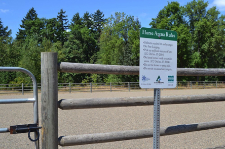 Signage: Horse arena rules