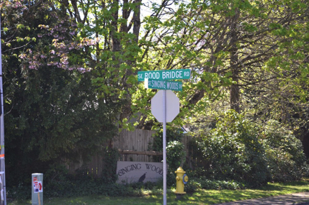 Rood Bridge Park is on SE Rood Bridge Road