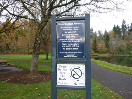 Sign &ndash; no lifeguards Sept &ndash; June &ndash; no water craft &ndash; swift current, drop-offs &ndash; no glass on beach &ndash; don&rsquo;t feed birds