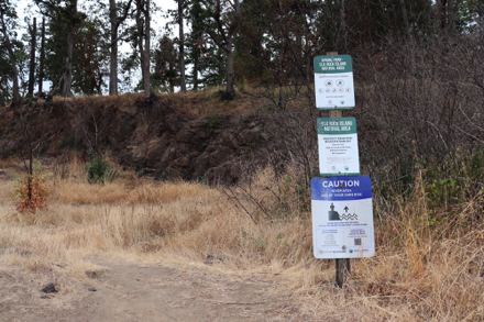 Signage entering Elk Rock Island from Spring Park &ndash; Protect Sensitive Wildlife Habitat &ndash; stay on trails