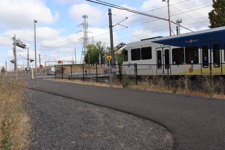 MAX Blue Line, Merlo Rd/SW 158th Ave station as seen from the Oak and Westside Regional Trails