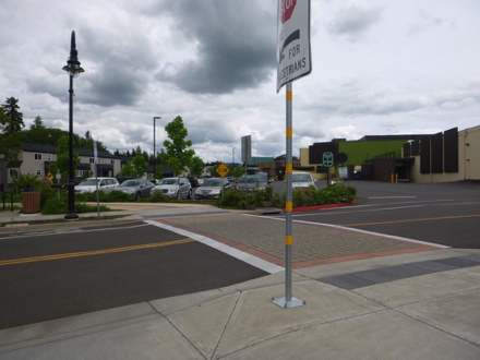 Crosswalk from public parking at Tualatin Library to trailhead - parking for trail behind the mall